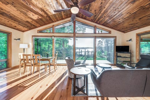 Lancaster Vacation Rental | 3BR | 2BA | 1,600 Sq Ft | 4 Steps to Enter