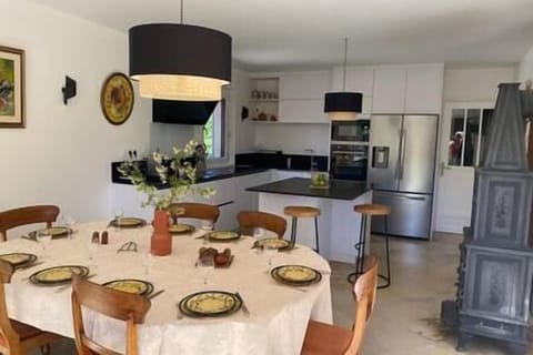 250245f2-7c85-4905-bb17-33b8e17c5c32