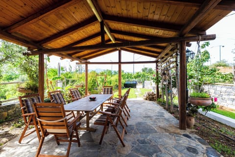 Comfort Villa, Garden View | Terrace/patio