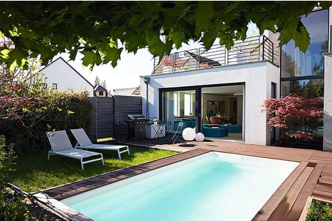 Piscine vers logement png