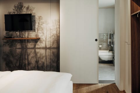 Comfort Double Room | In-room safe, blackout drapes, soundproofing, iron/ironing board