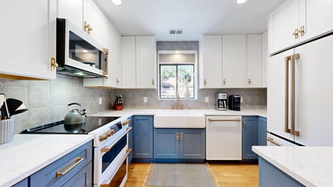Fully Stocked Kitchen