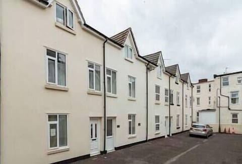 9cfe8ae8 fc2c 491a 87d5 a86bafb1ef40