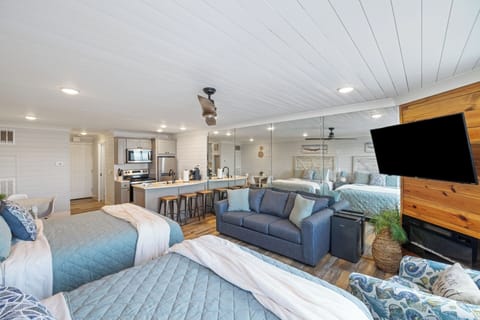 Incredibly updated, gorgeous studio with fireplace