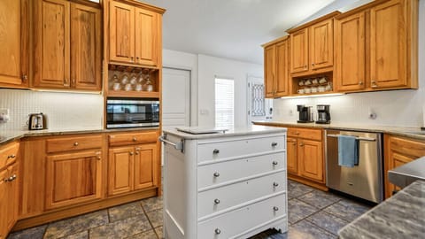 Ready, set, cook! Our kitchen is fully equipped and ready to turn your culinary dreams into delicious realities