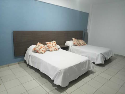 Standard Room, 1 Queen Bed | Desk, laptop workspace, iron/ironing board, free WiFi