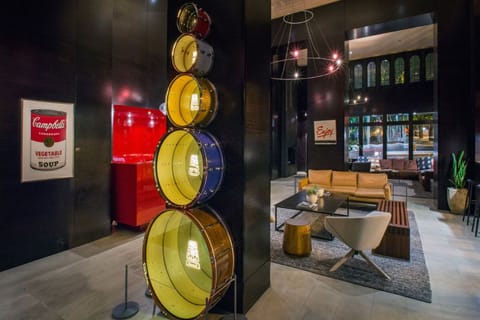 Unique charm with a retro touch for your city adventure