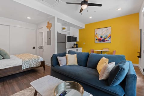 Welcome to Holly House, your gateway to the charming Holly neighborhood!