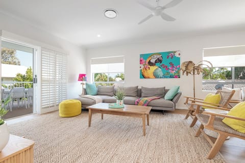 Stunning décor, open plan living