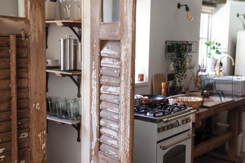 71a75423-3628-4fca-826b-0720dca60ff8