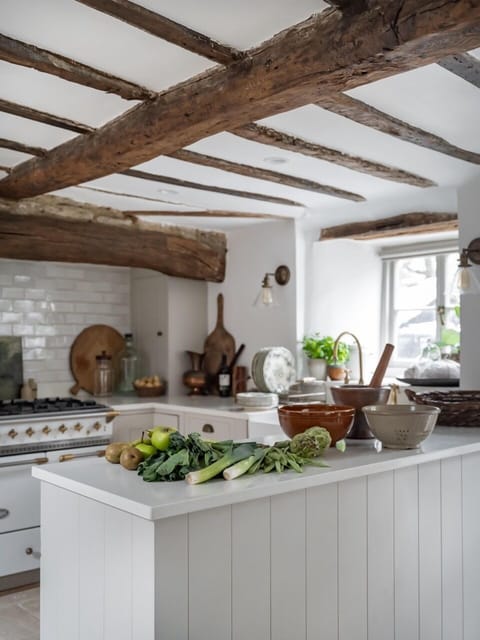 b3fde15b-7b23-40bc-b053-7031da43fc09