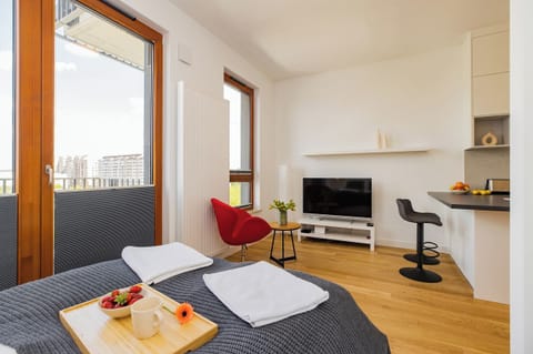 1 bedroom, blackout drapes, iron/ironing board, free WiFi