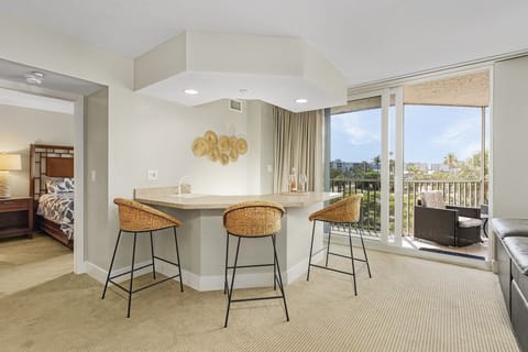 Condo, 3 Bedrooms | Interior