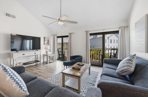 Condo, Multiple Beds (Cotton Bayou 7H) | Living area