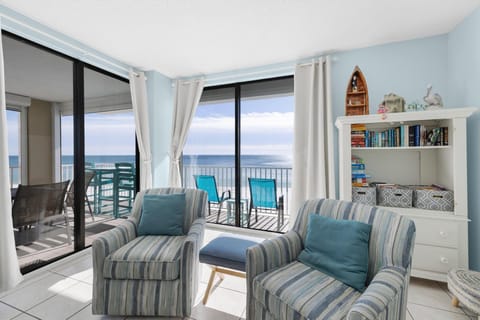 Condo, Multiple Beds (Romar Place 605) | Living area
