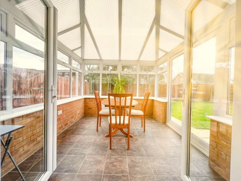 Business House, Private Bathroom, Garden View (Rider Gardens Home) | Interior