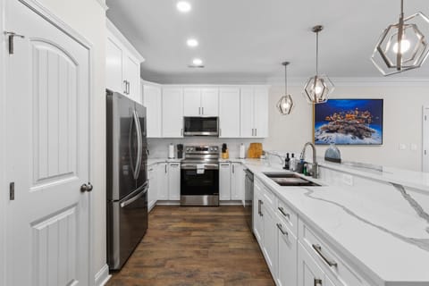 Fully Stocked Kitchen Awaiting Your Baking and Cooking Aficionados!