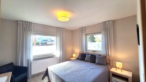 Apartment | 2 bedrooms, individually furnished, bed sheets