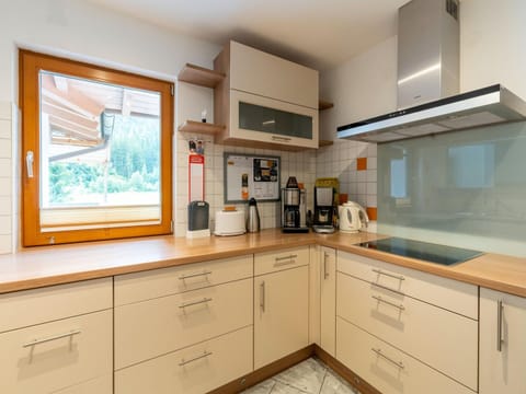 Apartment | Private kitchen | Toaster