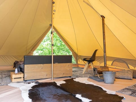 Tent | Living room