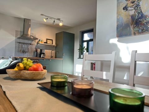 Apartment | Dining