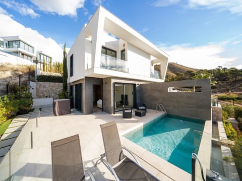Villa | Pool | Indoor pool, outdoor pool