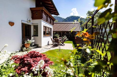 House | Terrace/patio