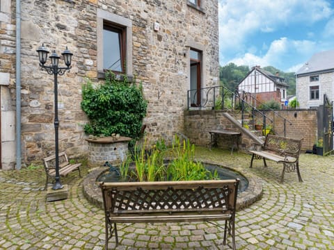 Cottage | Garden