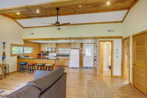 Cottage (2 Bedrooms) | Interior