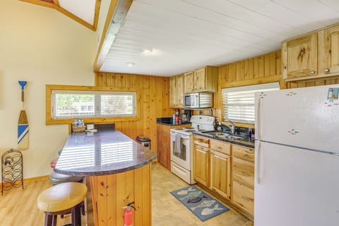 Cottage (2 Bedrooms) | Interior