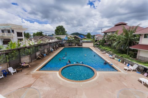 Outdoor pool, sun loungers