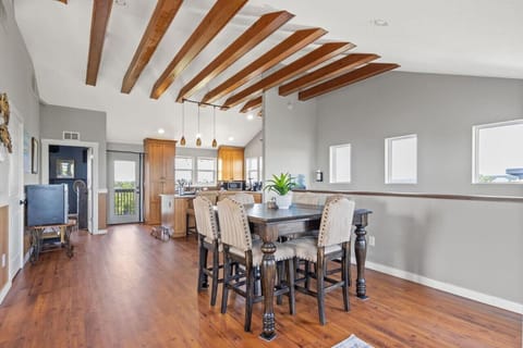 3rd Floor Kitchen/Dining Area