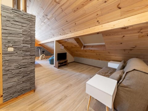 House | 4 bedrooms, individually furnished