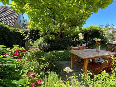 House | Dining