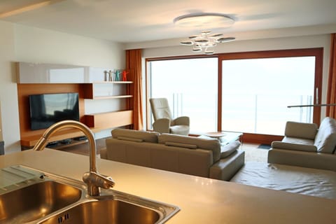 Apartment | Living room
