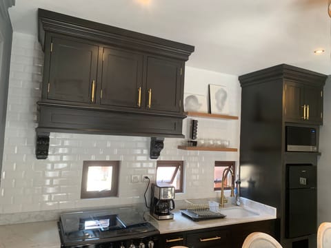 Premium Quadruple Room | Private kitchen | Espresso maker