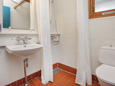 House | Bathroom