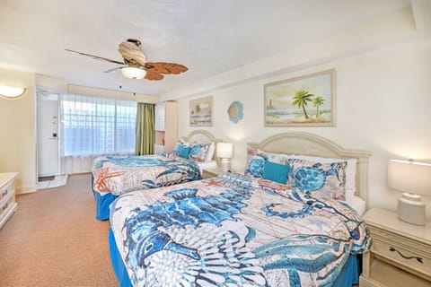 2 Queen beds with plush coastal linens