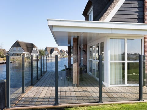 Villa | Balcony
