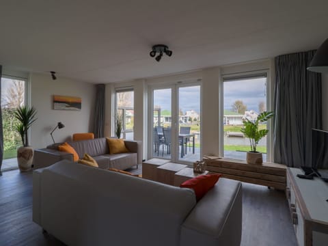 House | Living area