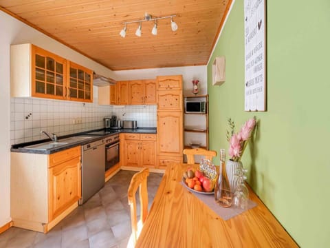 Apartment | Private kitchen | Stovetop, electric kettle