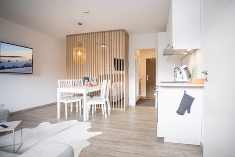 Apartment | Dining