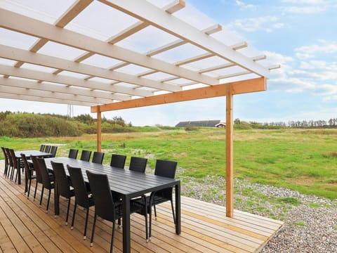 House | Dining