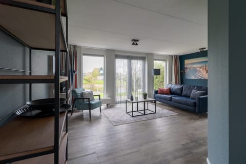 House | Living room