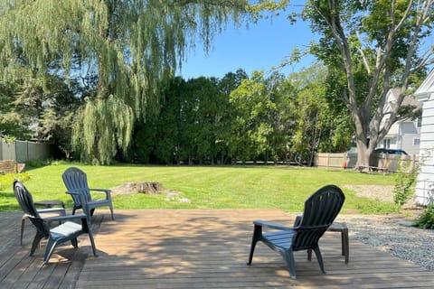 Let’s visit the unique boutiques in downtown Marblehead