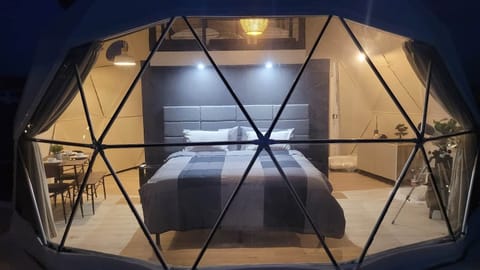 King Bed