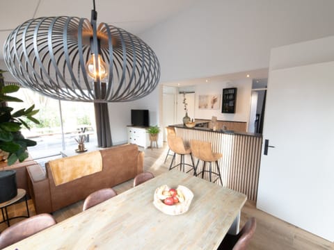 House | Dining