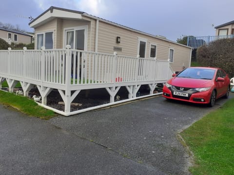 Chalet | Property grounds