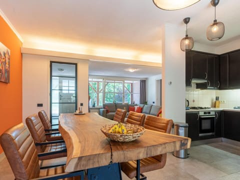 House | Dining