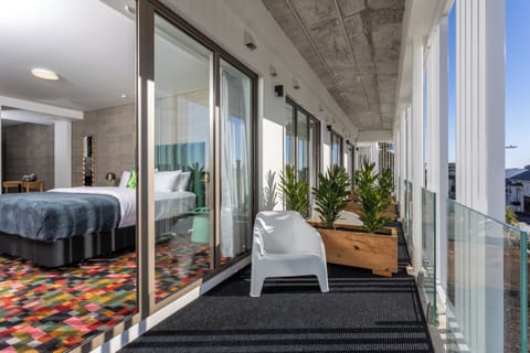 Deluxe Studio, City View | Egyptian cotton sheets, premium bedding, individually decorated